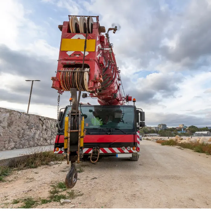 Crane Rental Services in Al Khobar | Heavy Duty Lifting Solutions