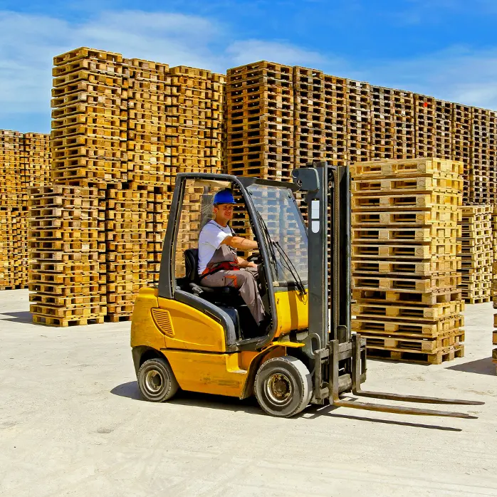 10 Ton Forklift Rental in Riyadh | With TUV Certified Driver