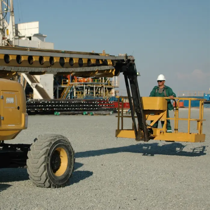 Flexible Manlift Rental in Al Khobar | Construction & Maintenance