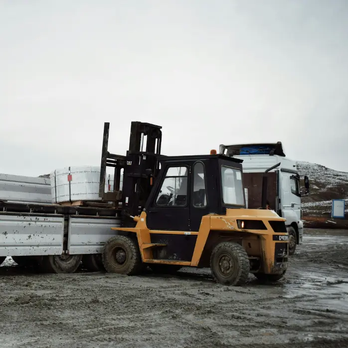 3 Ton Forklift Rental in Riyadh | TUV Certified Safe Operations