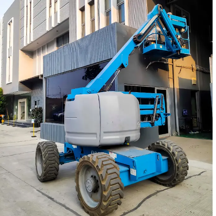 17 Meter Manlift Rental in Madinah | Extended Reach Platform