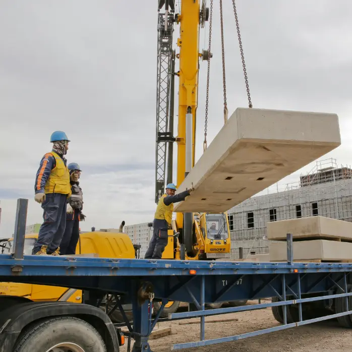 50 Ton Crane Rental in Riyadh | Top-Quality Multi-City Lifting