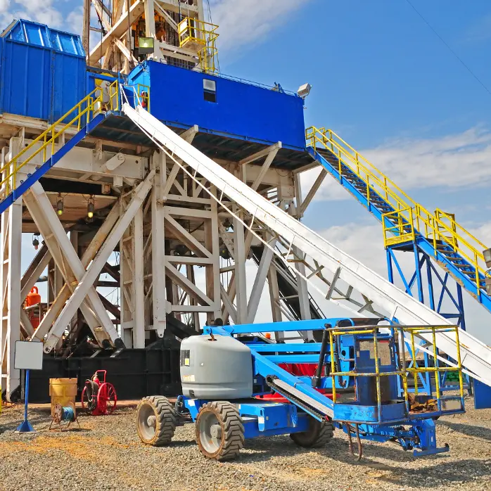 Diesel & Electric Manlift Rental in Riyadh | All Sizes Available