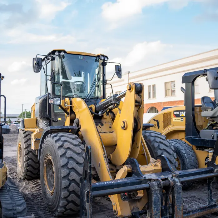 Bobcat Rental in Dammam with Licensed Driver | Heavy Equipment